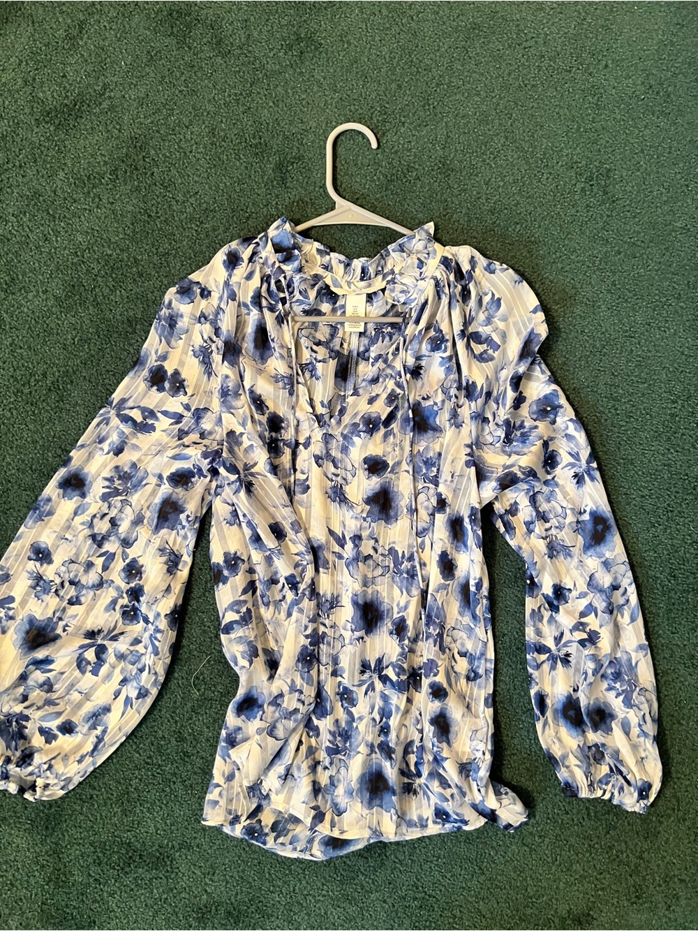 Women's Blue Floral Long-Sleeve Blouse